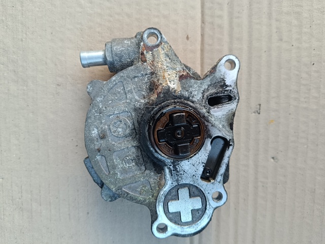 03L145100C VAG Вакуумный насос купить в Львов