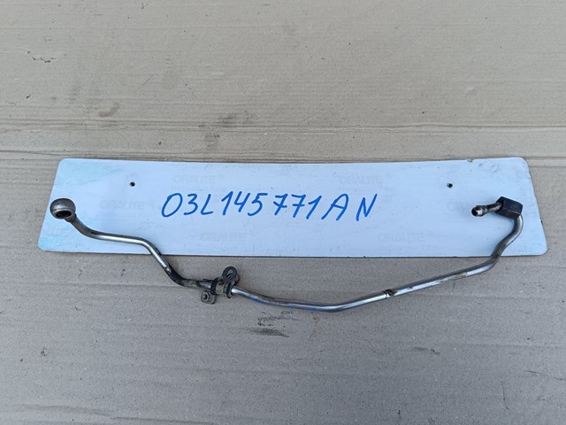 Трубка/шланг подачи масла к турбине 03L145771AN VAG