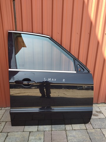 Пассажирская передняя дверь 1572631 FORD