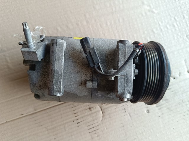 19D629 FORD Компрессор кондиционера купить в Николаев