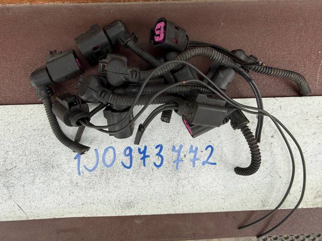 Разъем (фишка) генератора 1J0973772 VAG