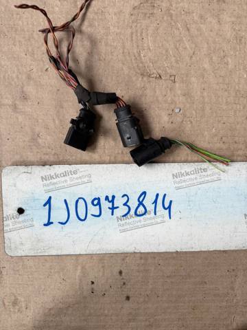 Разъем (фишка) универсальный 1J0973814 VAG