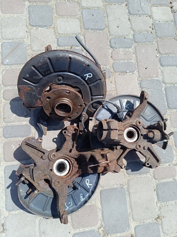 Цапфа поворотная правая 1K0407256T VAG