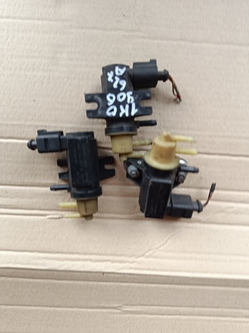 Клапан соленоид регулирования заслонки EGR 1K0906627A VAG