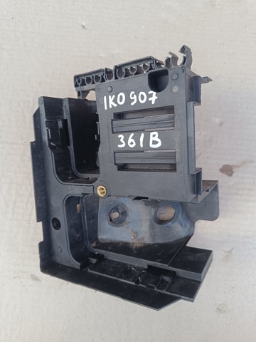 Корпус блока предохранителей 1K0907361B VAG