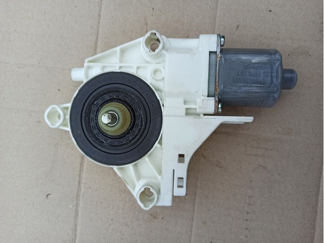 VAG 1K0959702Q в наличии Черкассы