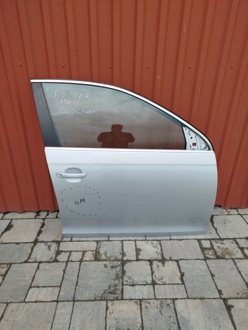 Пассажирская передняя дверь 1K5831302S VAG