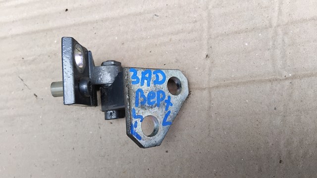1K9833401C Петля двери задней левой купить Киев