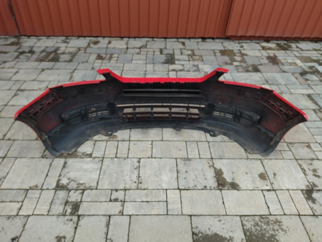 VAG 1T0807221 Передний бампер в наличии Черкассы