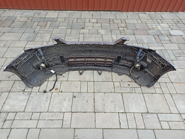 1T0807221 VAG Передний бампер купить в Павлоград