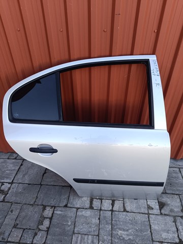 Задняя правая дверь 1U4833052 VAG