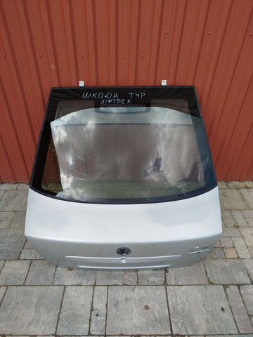Дверь 5 1U6827023 VAG