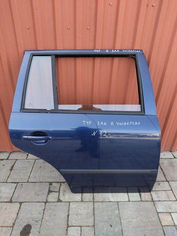Дверь пассажирская задняя правая 1U9833052 VAG