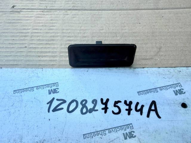 Ручка крышки багажника/3-й/(5-й) двери, наружная 1Z0827574A VAG
