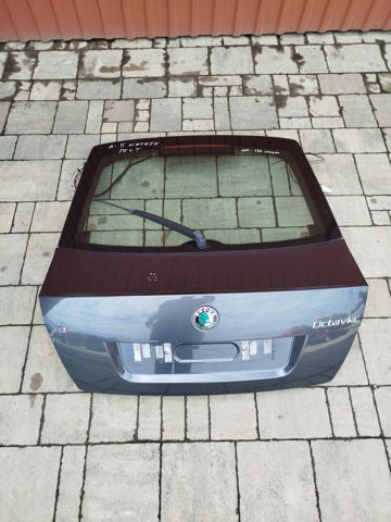 Пятая дверь Skoda Octavia 2 A5