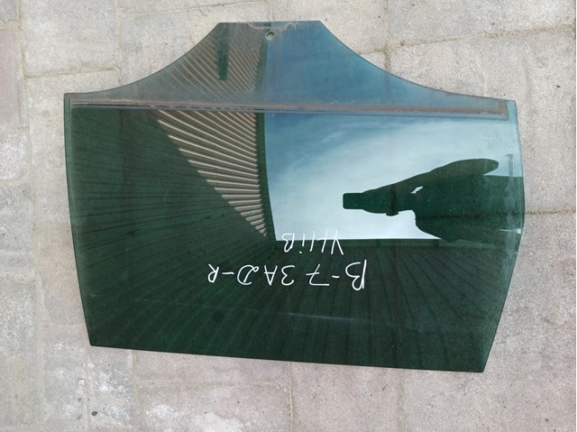 Окно задней двери 3AF845026 VAG