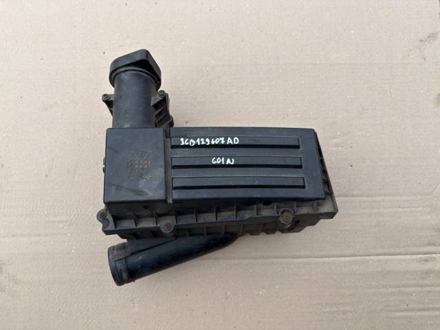  Корпус воздушного фильтра 3C0129607AD VAG