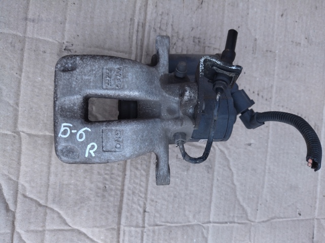 Задний правый суппорт 3C0615404E VAG