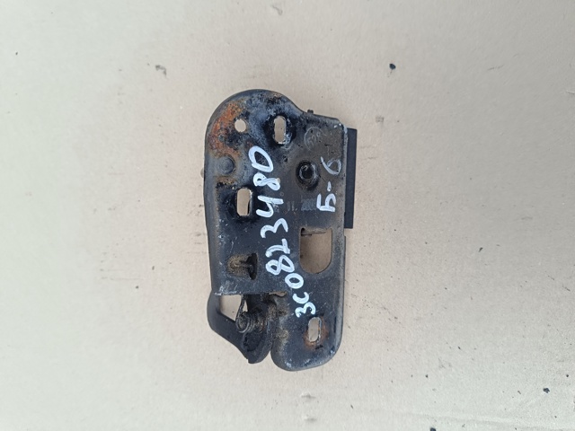 Стояк-крюк замка капота 3C0823480 VAG