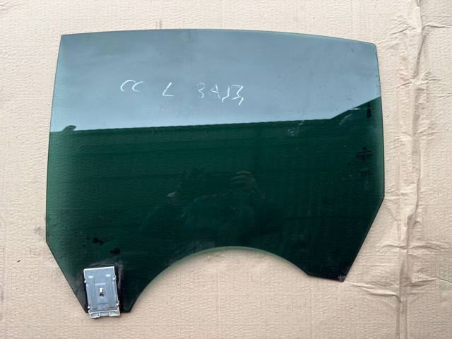 Стекло заднее левое 3C8845205 VAG