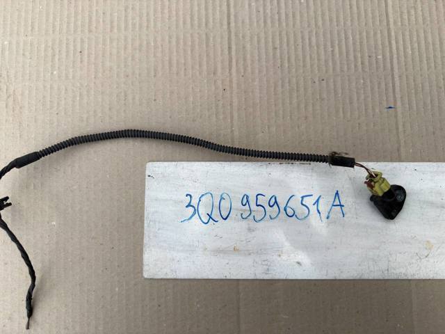 Датчик AIRBAG передний 3Q0959651A VAG