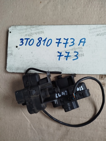 Личинка замка топливного бака 3T0810773 VAG
