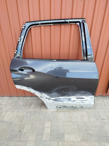 Задняя правая дверь 41522642780 BMW
