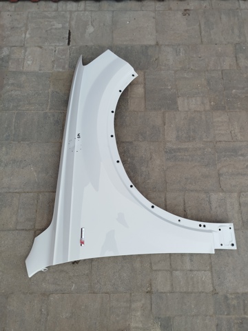 Боковая часть передняя правая 4M0821106D VAG