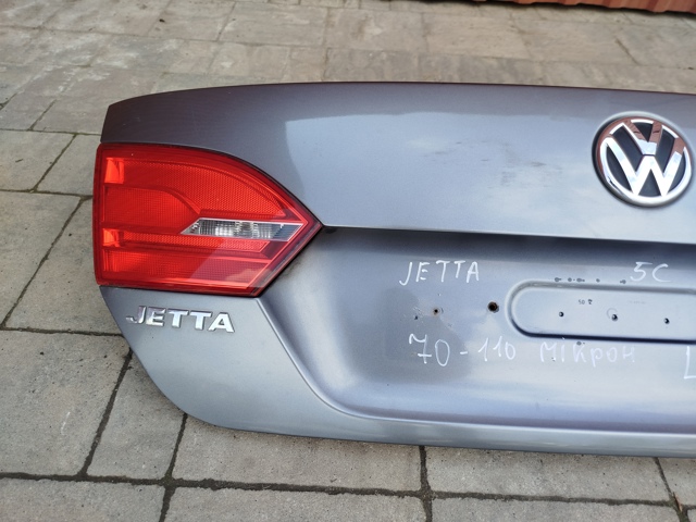 VAG 5C6827025A Крышка багажника в наличии Чернигов