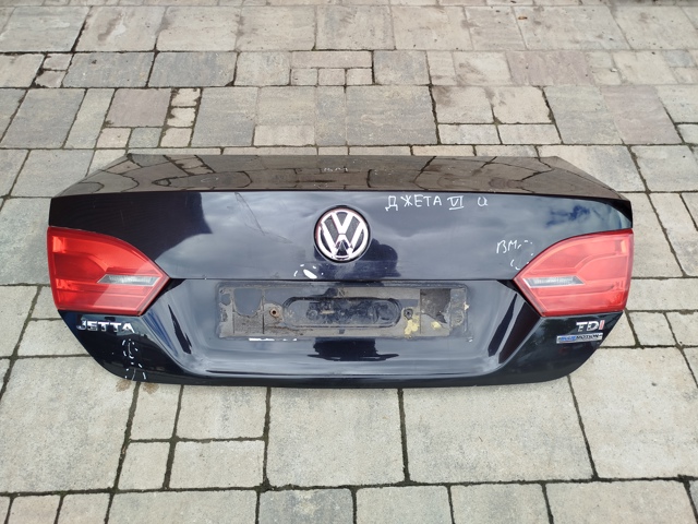 Крышка багажника 5C6827025A VAG