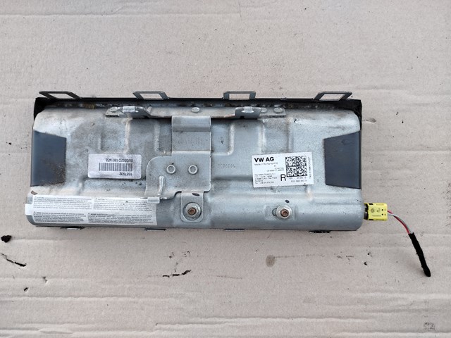 VAG 5G2880842A Подушка безопасности (AIRBAG) водительская, защиты коленей в наличии Черкассы