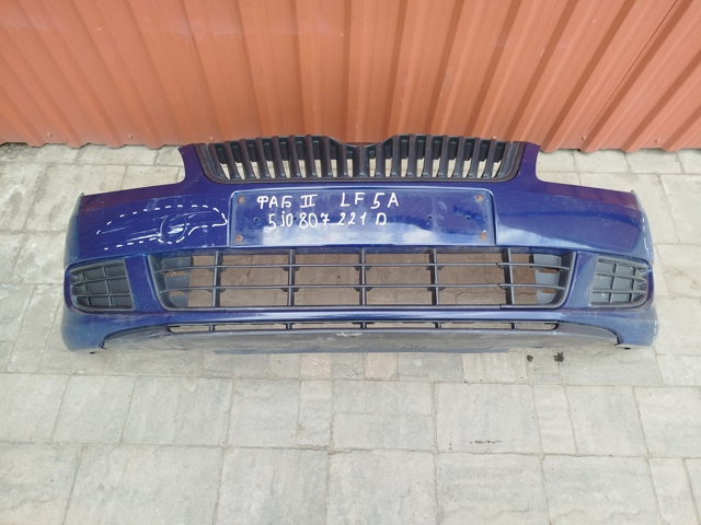 Буфер (бампер) передний 5J0807221D VAG