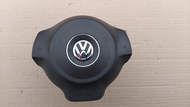 Подушка AIRBAG водительская 5K0880201J VAG