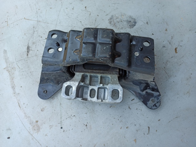 VAG 5Q0199555R Подушка коробки передач в наличии Киев