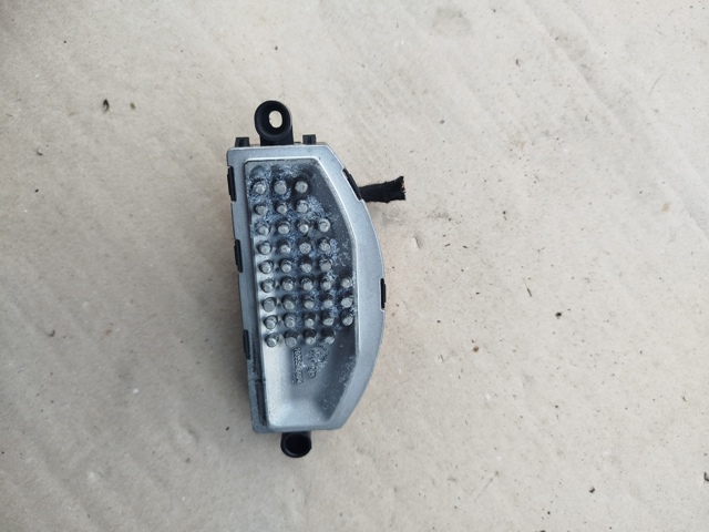 Реле печки Skoda Octavia 3 A7