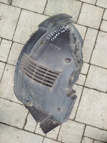 Передний правый подкрылок крыла переднего  638443213R RENAULT