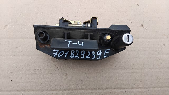 Личинка замка зажигания 701829239E VAG