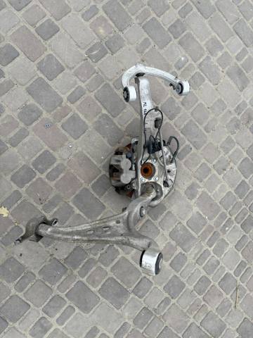 Цапфа поворотная правая A1663301020 MERCEDES