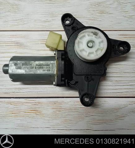 Мотор стеклоподъемника водительской двери 0130821941 MERCEDES