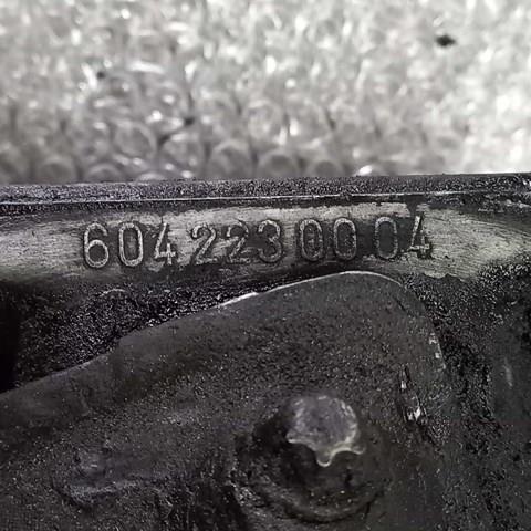 Кронштейн подушки (опоры) двигателя, правой 6042230004 MERCEDES