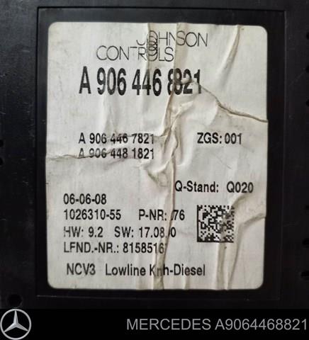 MERCEDES A9064468821 Приборная доска (щиток приборов) в наличии Хмельницкий