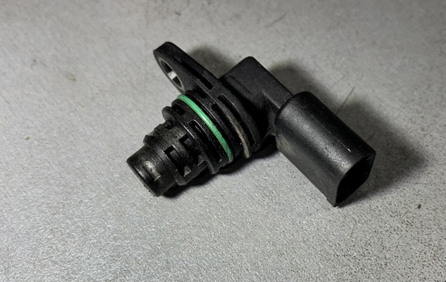 Датчик частоты вращения распредвала Volkswagen Polo 5