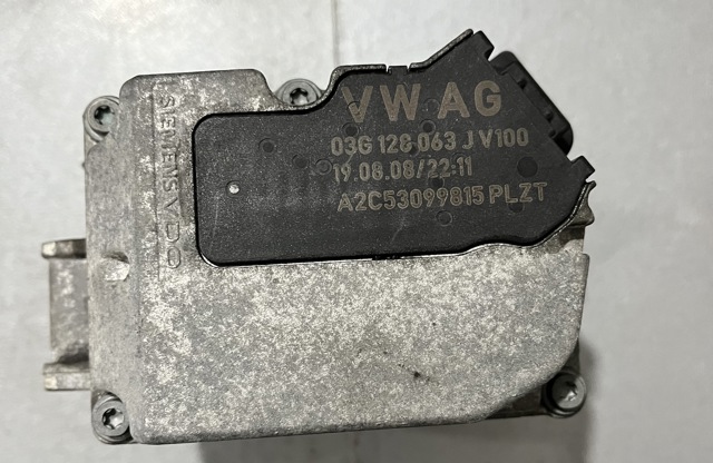 Дроссельная заслонка в сборе 03G128063J VAG
