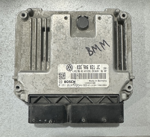 Модуль управления двигателем 03G906021AB VAG