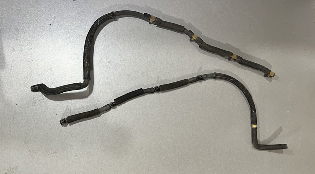 Обратная топливная трубка от форсунок 03L130235N VAG