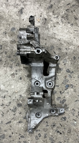 Кронштейн крепления генератора Volkswagen Polo 6