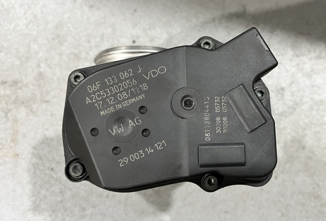 Заслонка воздушная 06F133062J VAG