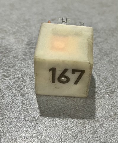 Реле электробензонасоса Volkswagen Passat B2