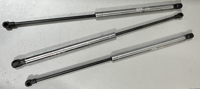 Стойка капота Ауди A3