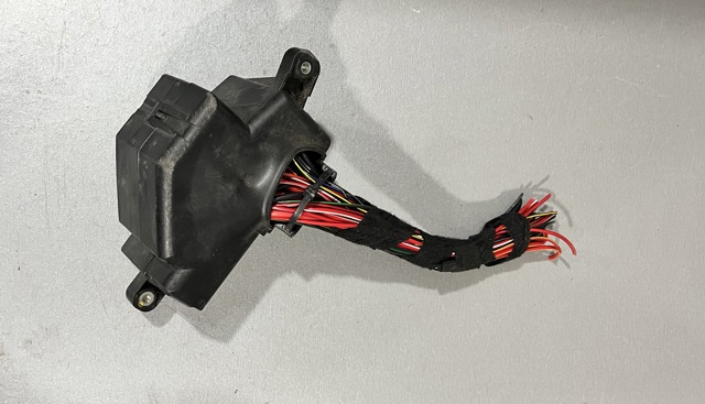 Монтажный блок 1K1941824 VAG